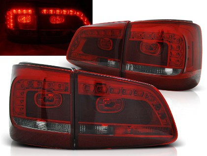 LED stražnja svjetla (crvena/smoke) / Volkswagen Touran (08.2010-2015), LDVWB0
