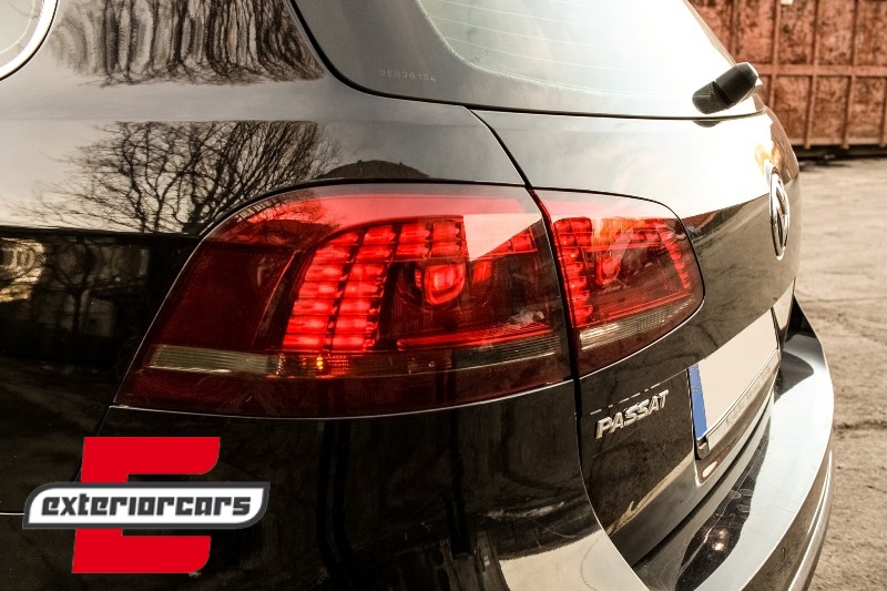 LED stražnja svjetla (crvena/smoke) / VW Passat 3C GP karavan (2011-2015), LDVWE1