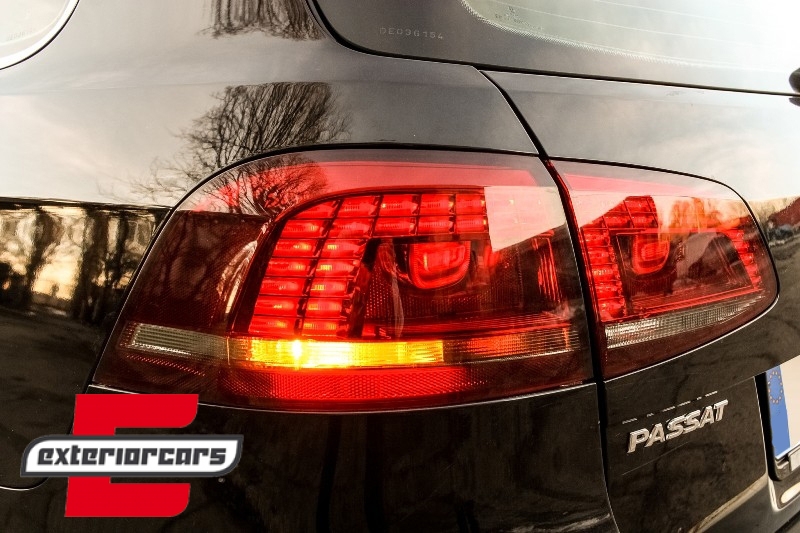 LED stražnja svjetla (crvena/smoke) / VW Passat 3C GP karavan (2011-2015), LDVWE1