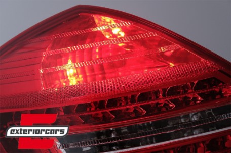 LED stražnja svjetla Facelift dizajn (crvena/kristal) / Mercedes S-klasa W221 (2005-2009), LDME50
