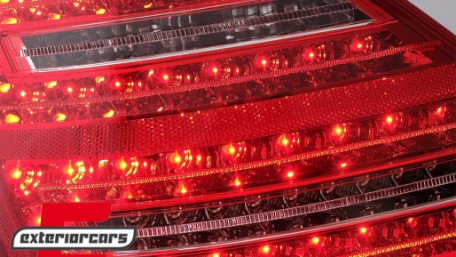 LED stražnja svjetla Facelift dizajn (crvena/kristal) / Mercedes S-klasa W221 (2005-2009), LDME50