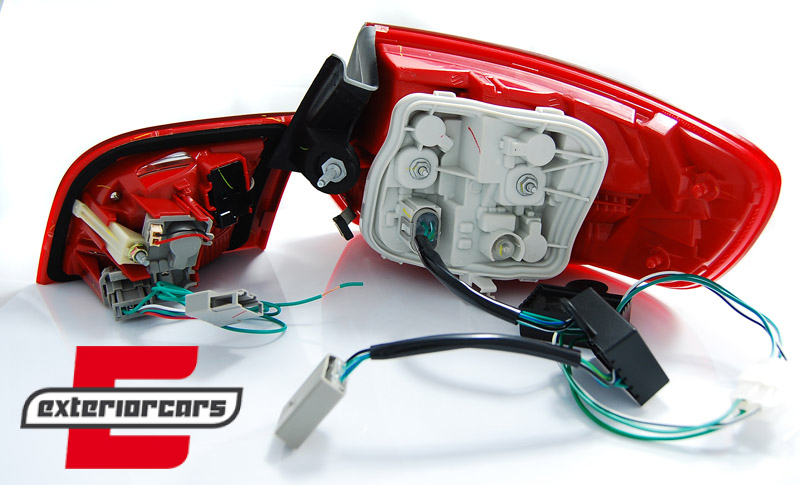 LED stražnja svjetla Facelift dizajn (crvena/smoke) / Audi A3 Sportback (2004-2008), LDAUA8