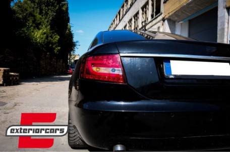 LED stražnja svjetla LedBar dizajn (crvena/kristal) / Audi A6 C6 4F limuzina (2004-07.2008), LDAUC0