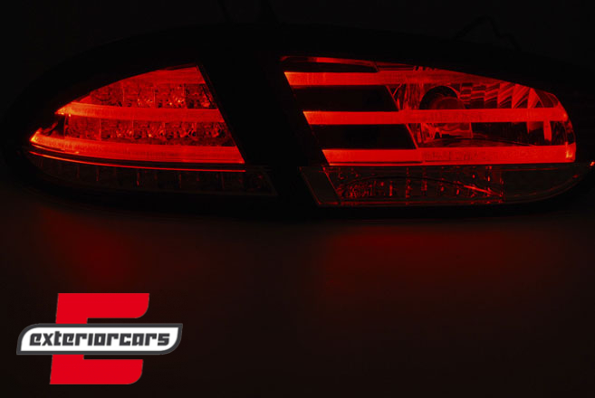 LED stražnja svjetla LightBar dizajn (crna) / Seat Leon (2009-2012), LDSE29