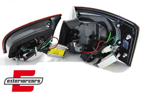 LED stražnja svjetla LightBar dizajn (crvena/kristal) / Audi A4 B7 (2004-2008) karavan, LDAUB0