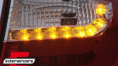 LED stražnja svjetla LightBar dizajn (crvena/kristal) / BMW serije 1 E81 E87 (2004-08.2007), LDBM82