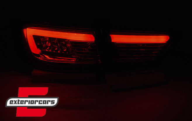 LED stražnja svjetla LightBar dizajn (crvena/kristal) / Renault Clio IV (2013-2016), LDRE02