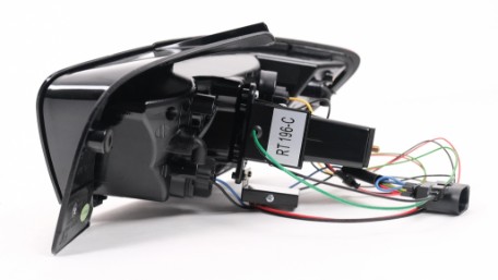 LED stražnja svjetla LightBar dizajn (crvena/kristal) / Seat Ibiza 6J (2008-2
012) hatchback 3V, LDSE21
