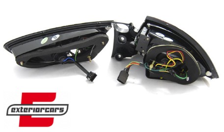 LED stražnja svjetla LightBar dizajn (crvena/kristal) / Seat Leon (2009-2012), LDSE26