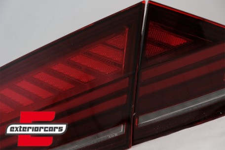 LED stražnja svjetla LightBar Facelift dizajn (crvena/smoke) / Audi A7 4G (2010-2014), TLAUA74G