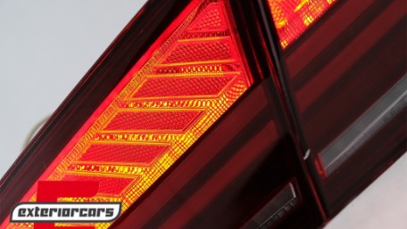LED stražnja svjetla LightBar Facelift dizajn (crvena/smoke) / Audi A7 4G (2010-2014), TLAUA74G