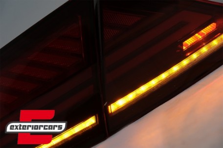LED stražnja svjetla LightBar Facelift dizajn (crvena/smoke) / Audi A7 4G (2010-2014), TLAUA74G