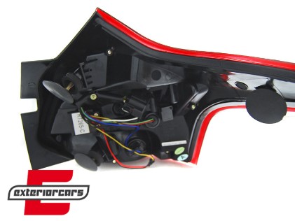 LED stražnja svjetla SEQ žmigavci (crvena/smoke) / Ford Focus 3 Hatchback (2011-10.2014), LDFO57