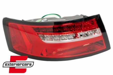 LED stražnja svjetla SEQ žmigavci Facelift dizajn (crvena/kristal) / Audi A6 4F2 C6 limuzina (2008-2011), LDAUF2