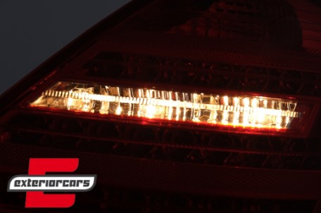 LED stražnja svjetla SEQ žmigavci Facelift dizajn (crvena/kristal) / Mercedes S-klasa W221 (2005-2009), LDMED0