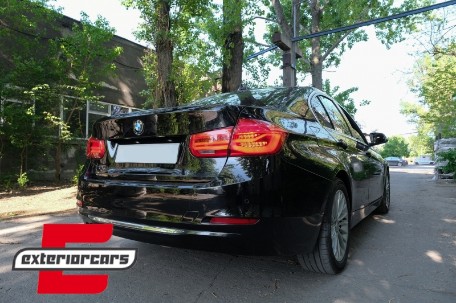 LED stražnja svjetla SEQ žmigavci LCI dizajn (crvena) / BMW serije 3 F30 F35 F80 (2011-2019), LDBMK7