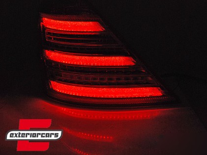 LED stražnja svjetla SEQ žmigavci W222 look (crvena/kristal) / Mercedes S-klasa W221 (2005-2009), LDMEE1