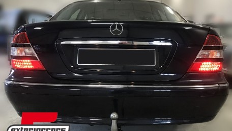 LED stražnja svjetla W221 look (crvena/crna) / Mercedes S-klasa W220 (1998-2005), LDME07