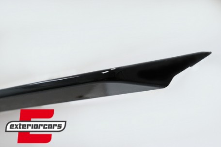 Lip bunkera AMG dizajn (piano crna) / Mercedes C-klasa W204 (2007-2014), TSMBW204AMG