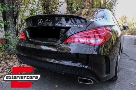 Lip bunkera AMG dizajn (piano crna) / Mercedes CLA C117 W117 (2013-2018), TSMBW117PB