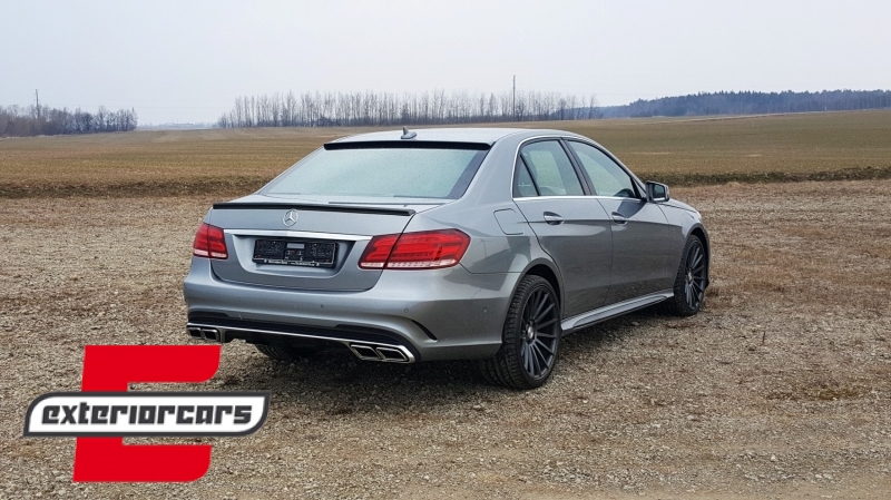 Lip bunkera AMG dizajn (piano crna) / Mercedes E-klasa W212 (2009-2016), TSMBW212AMGPB