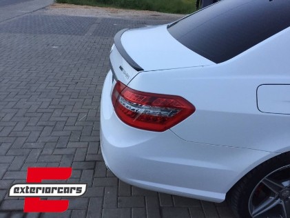 Lip bunkera AMG Facelift dizajn (piano crna) / Mercedes E-klasa W212 (2009-2016), TSMBW212AMGNM