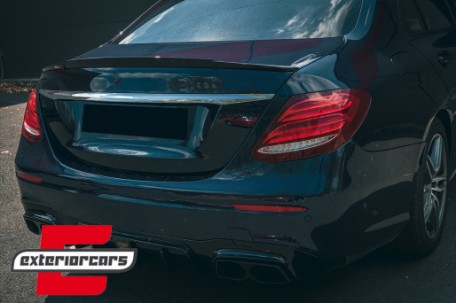 Lip bunkera B-dizajn (piano crna) / Mercedes E-klasa W213 (2016-2019), TSMBW213B
