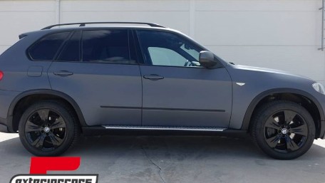 Lukovi kotača M-dizajn & 32 komada plastičnih spojnica / BMW X5 E70 (2007-2013), COWABME70CLIPS