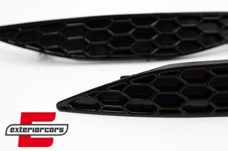 Mrežice zadnjeg branika u obliku saća (piano crna) / VW Golf 7 GTI Hatchback 5G (2013-2017), RBRCVWG7GTI