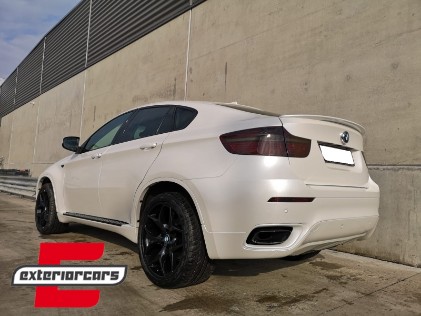 Nastavci auspuha V8 dizajn (crna) / BMW X6 E71 (2008-2014), TY-D042LB