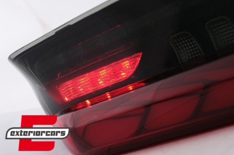 OLED full LED stražnja svjetla SEQ žmigavci (crvena) / BMW serije 3 G20 G28 M3 G80 limuzina (2018-2022), TLBMG20LED