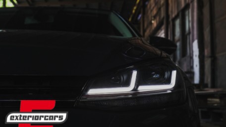 OSRAM Full LED prednja svjetla LEDriving SEQ žmigavci GTI look / VW Golf 7.5 Facelift (2017-2020), LEDHL109-GTI
