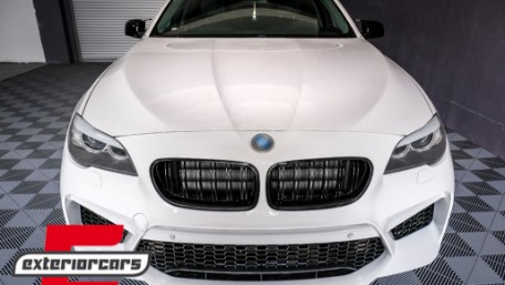 Poklopci retrovizora M-dizajn (piano crna) / BMW serije 5 F10 F11 F18 (07.2010-2013), MCBMF10MPNFB