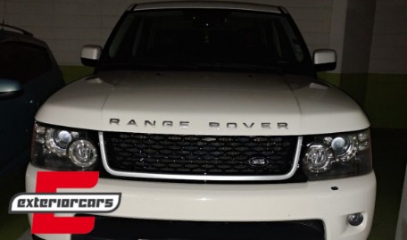 Prednja maska & bočni otvori Autobiography dizajn (piano crna/srebrna) / Land Range Rover Sport L320 Facelift (2009-2013), RRFGA01FBB