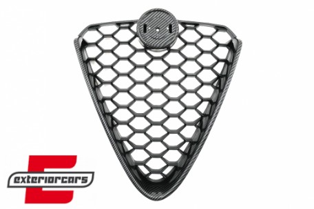 Prednja maska Carbon look / Alfa Romeo Giulia 952 (2016-2021), FGALFRG952CF