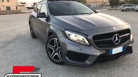 Prednja maska GLA45 AMG dizajn (piano crna) / Mercedes GLA klasa X156 (2014-2016), GCP-156031
