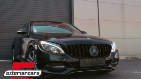 Prednja maska GT-R Panamericana dizajn 360° (piano crna) / Mercedes C-klasa W205 S205 A205 C205 (2014-2018), GCP-205030
