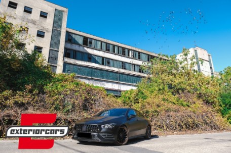 Prednja maska GT-R Panamericana dizajn 360° (piano crna) / Mercedes CLA X118 C118 (2019-2023), 40084