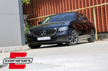 Prednja maska GT-R Panamericana dizajn (chrome) / Mercedes E-klasa W213 S213 C238 A238 (2016-2019), 37934