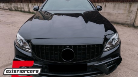 Prednja maska GT-R Panamericana dizajn (piano crna) / Mercedes E-klasa W213 S213 C238 A238 (2016-2019), 37351