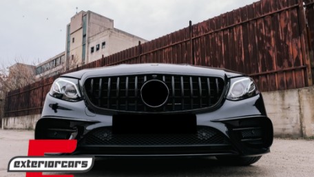 Prednja maska GT-R Panamericana dizajn (piano crna) / Mercedes E-klasa W213 S213 C238 A238 (2016-2019), 37351