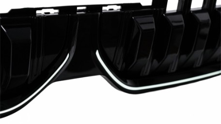 Prednja maska Iconic Glow dizajn (piano crna) / BMW Serija 7 G70 (2022-), FGBMG70LD