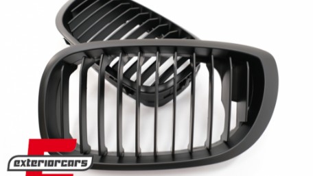 Prednja maska M-Performance dizajn (mat crna) / BMW serije 3 E46 Facelift Coupe Cabrio (03.2003-2006), GRBM03