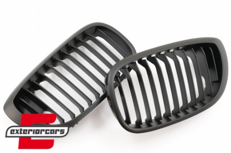 Prednja maska M-Performance dizajn (mat crna) / BMW serije 3 E46 Facelift Coupe Cabrio (03.2003-2006), GRBM03