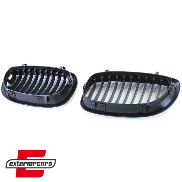 Prednja maska M-Performance dizajn (mat crna) / BMW serije 3 E46 Facelift Coupe Cabrio (03.2003-2006), GRBM18