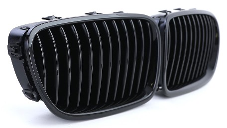 Prednja maska M-Performance dizajn (piano crna) / BMW serije 5 F10 F11 (2010-2017), 40366