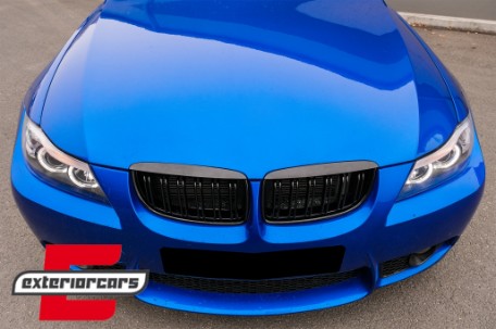 Prednja maska M3 look (piano crna) / BMW serije 3 E90 E91 (2005-2008), 40393