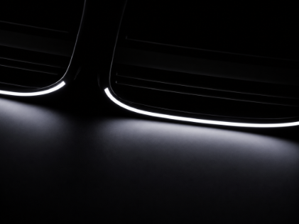 Prednja maska M4 dizajn + LED (piano crna) / BMW serije 4 G22 G23 (2020-2027), FGBMG22LD
