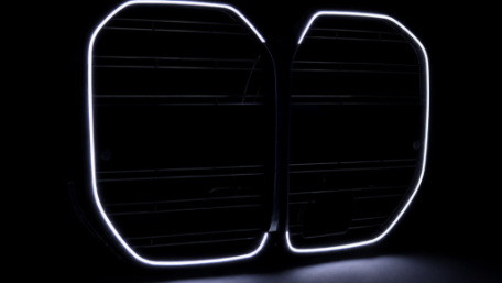 Prednja maska M4 dizajn + LED (piano crna) / BMW serije 4 G26 Gran Coupe (2021-2026), FGBMG26LD