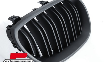 Prednja maska M5 look (mat crna) / BMW serije 5 E60 E61 (2003-2010), GCP-056002